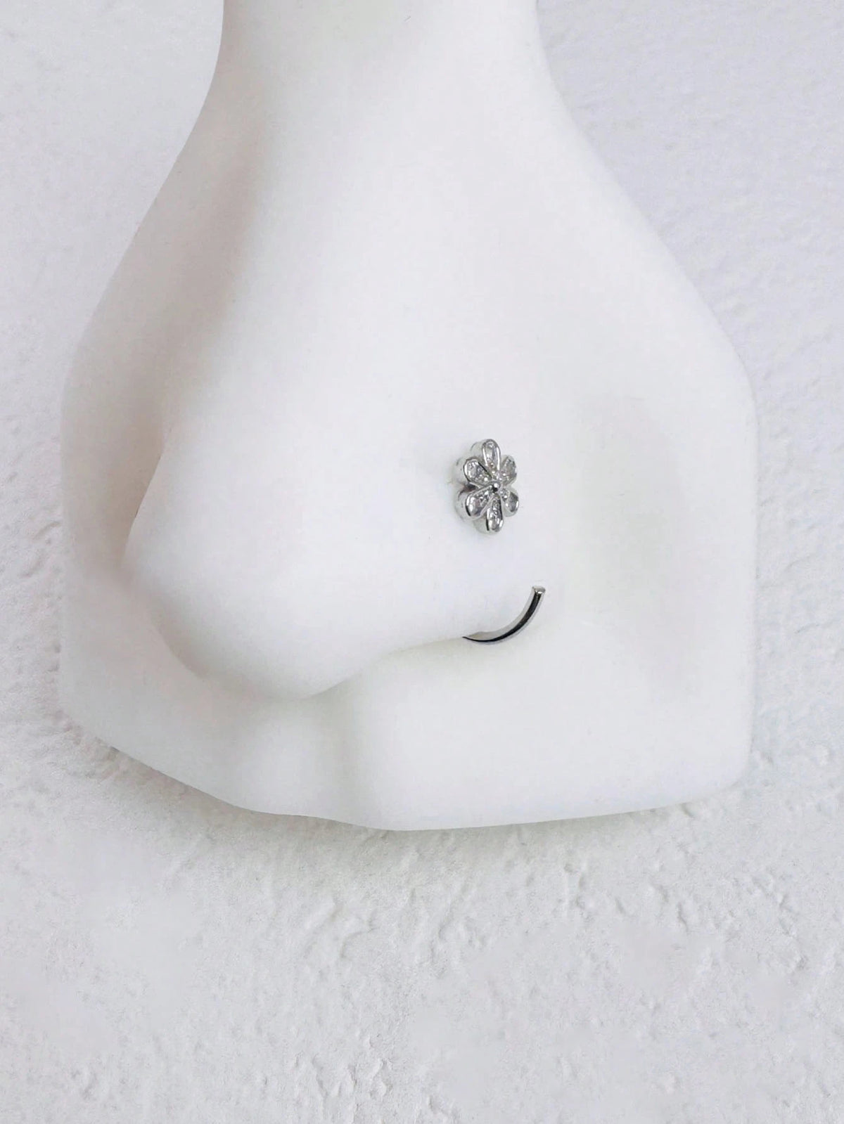 1pc 18K Gold Plated Stainless Steel C-Shaped Mini Zirconia Flower Nose Ring, Hypoallergenic Lightweight Nose Jewelry Earring Nose Piercing Jewelry Lip Ring Nose Ring Women Lip Ring Earring Cartilage R