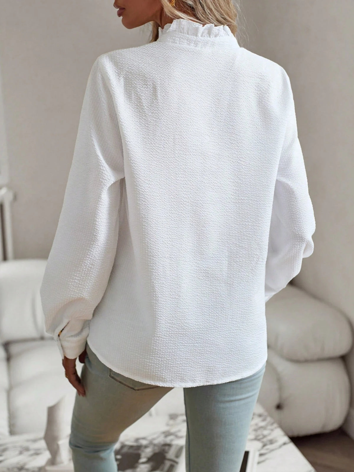 Women's Solid Color Ruffle Button Front Regular Fit Long Sleeve Shirt White