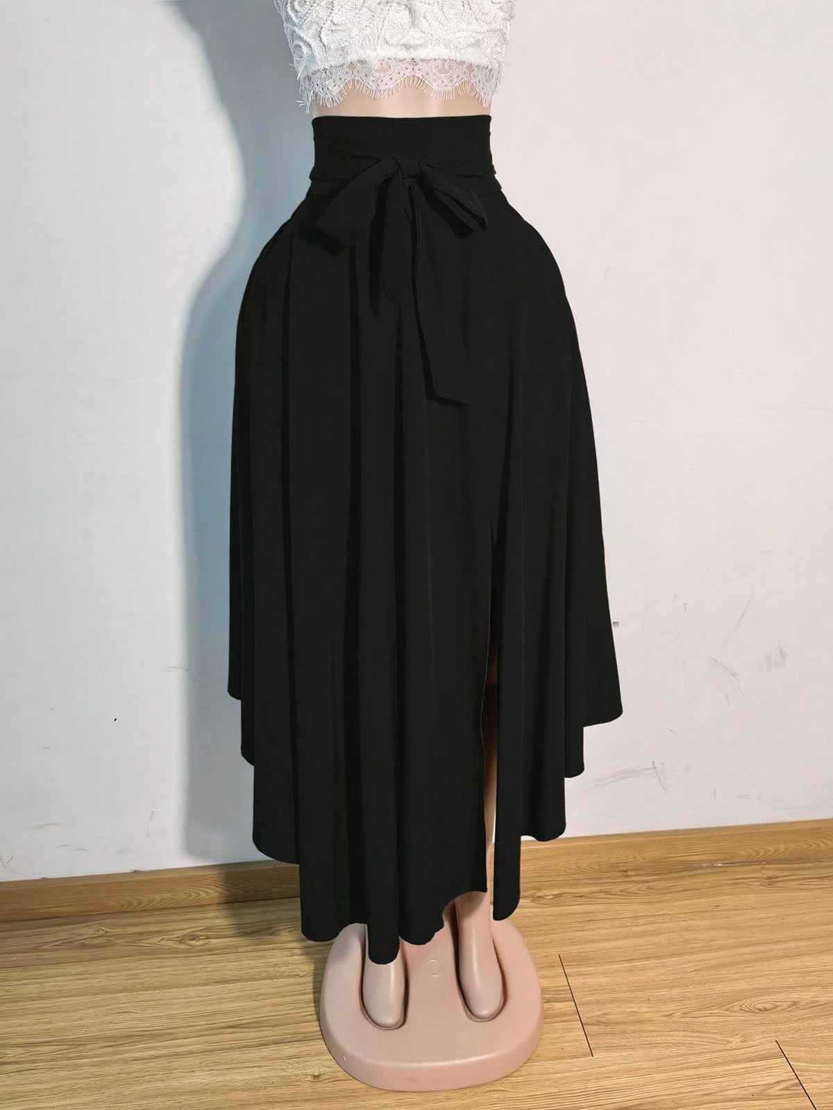 Women's Solid Color Simple Daily Slit Skirt Black Elegant Spring