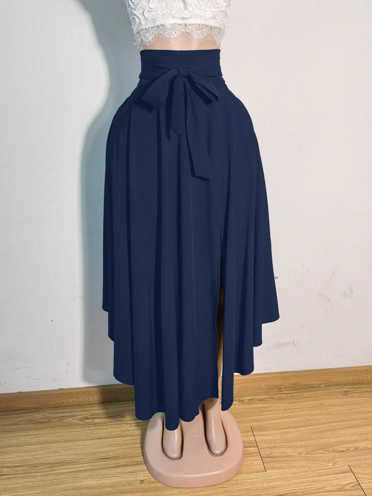 Women's Solid Color Simple Daily Slit Skirt Black Elegant Spring