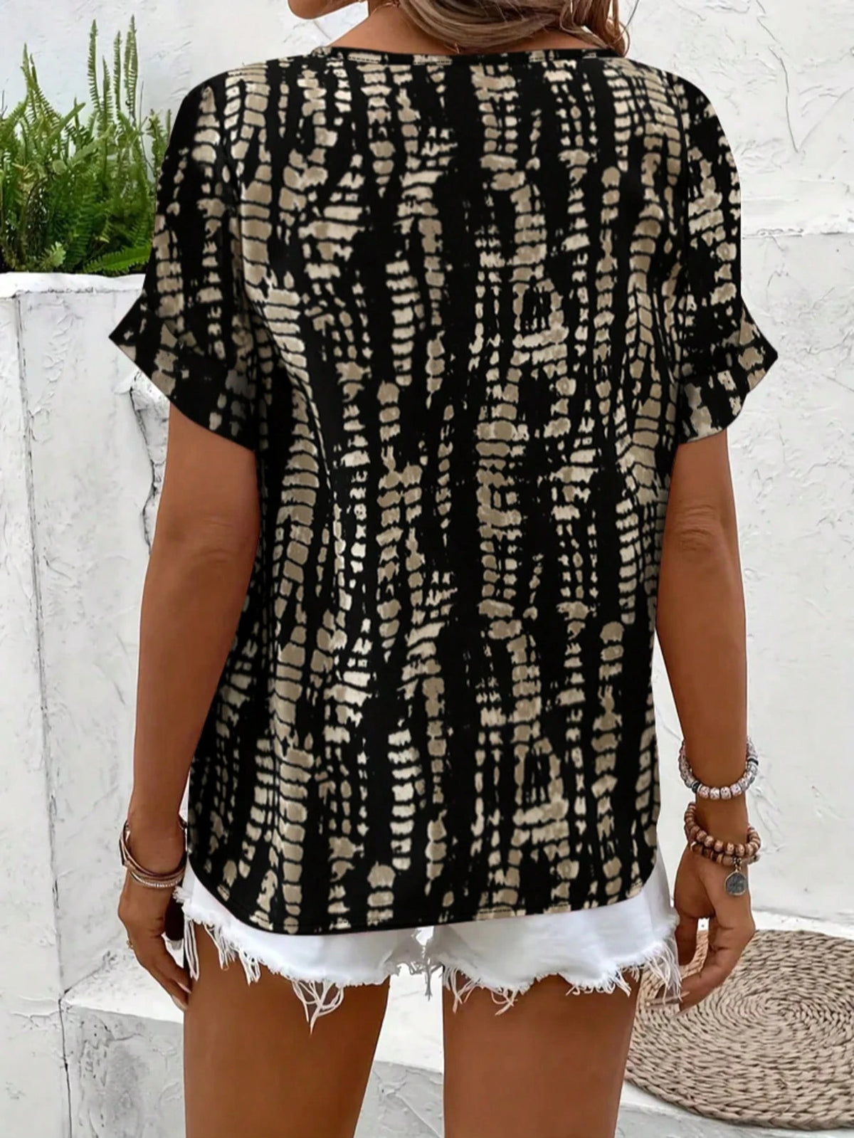 Women's Summer Casual V-Neck Short Sleeve Allover Print Shirt, American Vintage Texture Print Shirt, Vacation Style Flattering Versatile Design