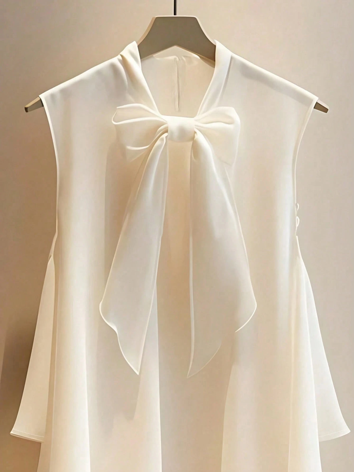 Women's Summer New Fashion Elegant Casual Sleeveless Top With Bow Collar, Short Front And Long Back, Aesthetic