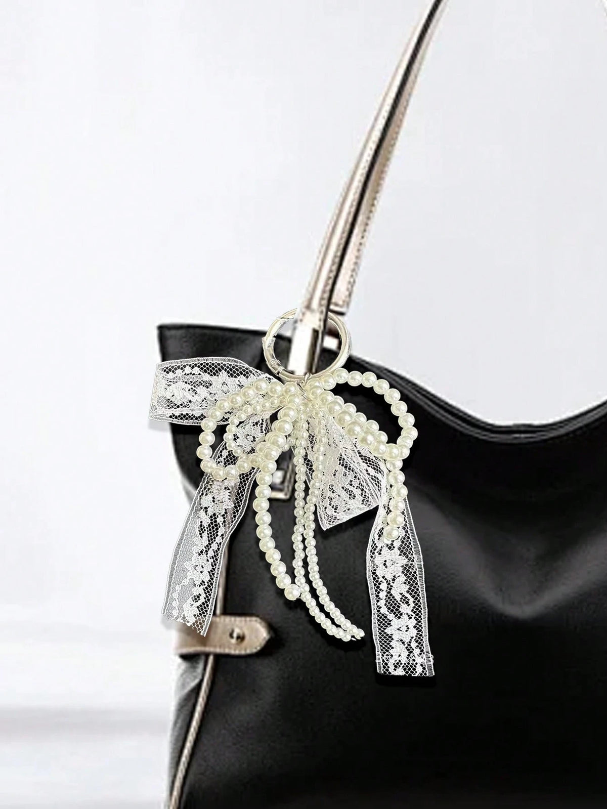 Y2K Cute Minimalist Fashion Beaded Pearl Bow, Bow Ribbon, Multi-Functional DIY Keychain/Bag Charm Set, Suitable For Couples, Women, Girls And Best Friends For Daily Wear. An Ideal Gift For Holidays.